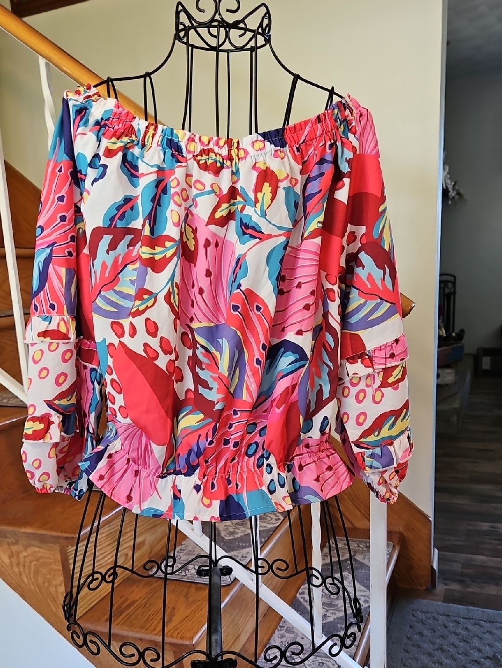👚Rachel Zoe Off-Shoulder Floral Print Women’s Top in Pink & Red